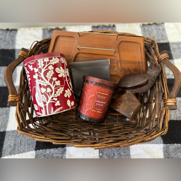 Other - Red and Brown Candle Gift Set